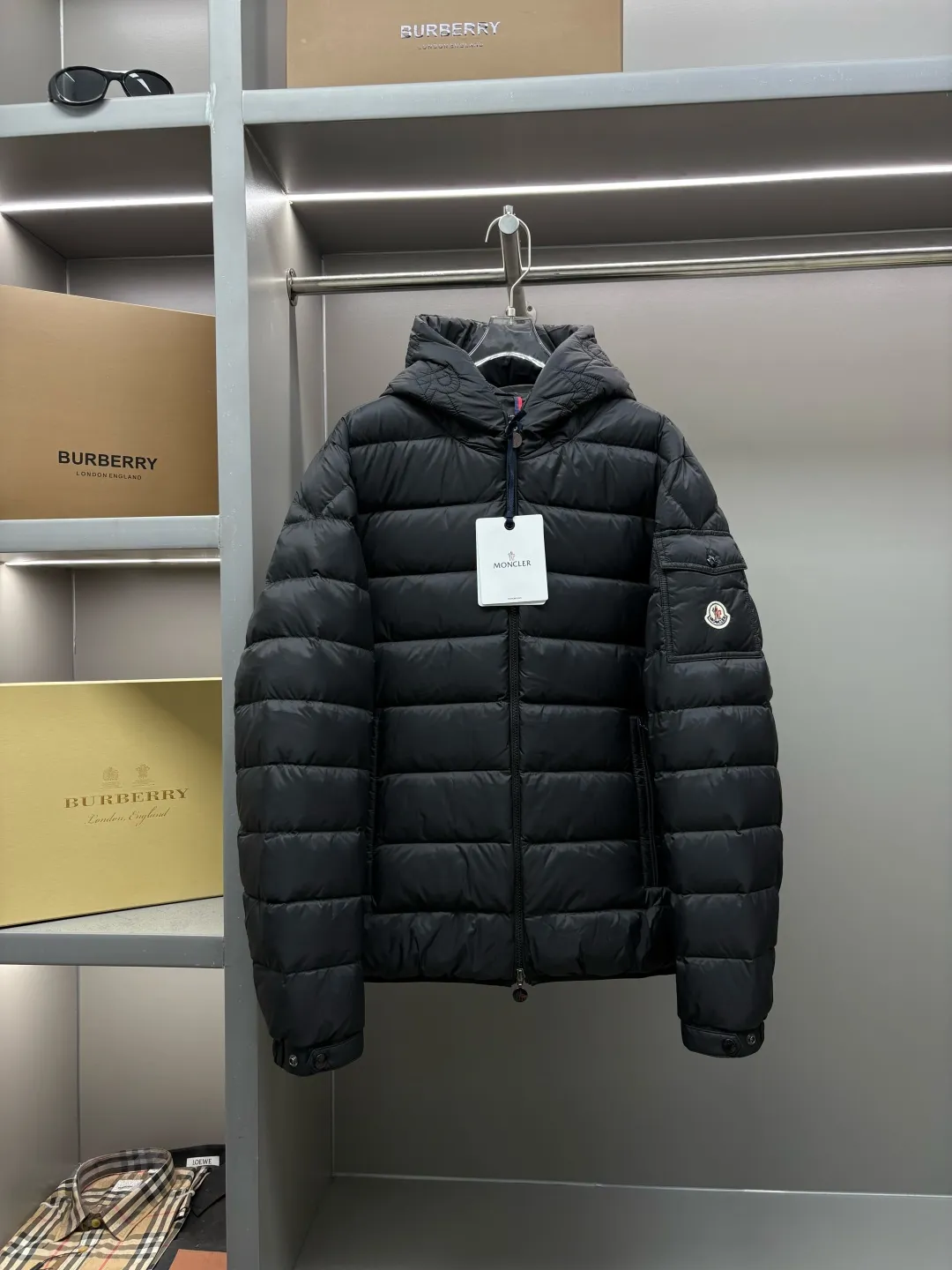 Moncler New Arrival ， “ ” Classic ，Versatile ， 。 ， ， ， ， ， 。 ， 。 ， ， ， ～ Sizes：M-XXXL ：Black
